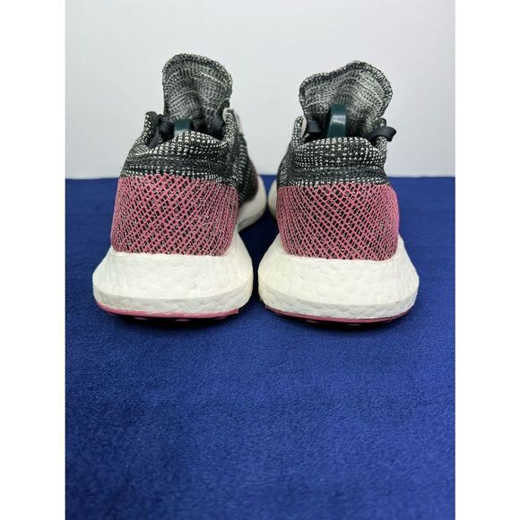 Adidas Pureboost. Women Size 7 - Picture 5 of 9